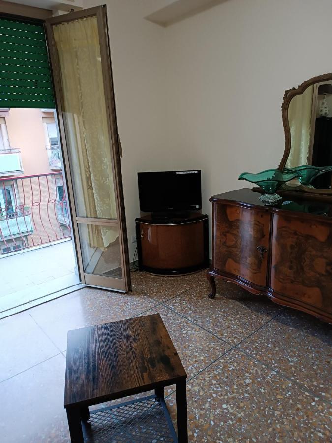 Hortis Apartment, 5 Persone, 2 Camere, Balcone, Metro C E Tram Per Il Centro Rome Bagian luar foto