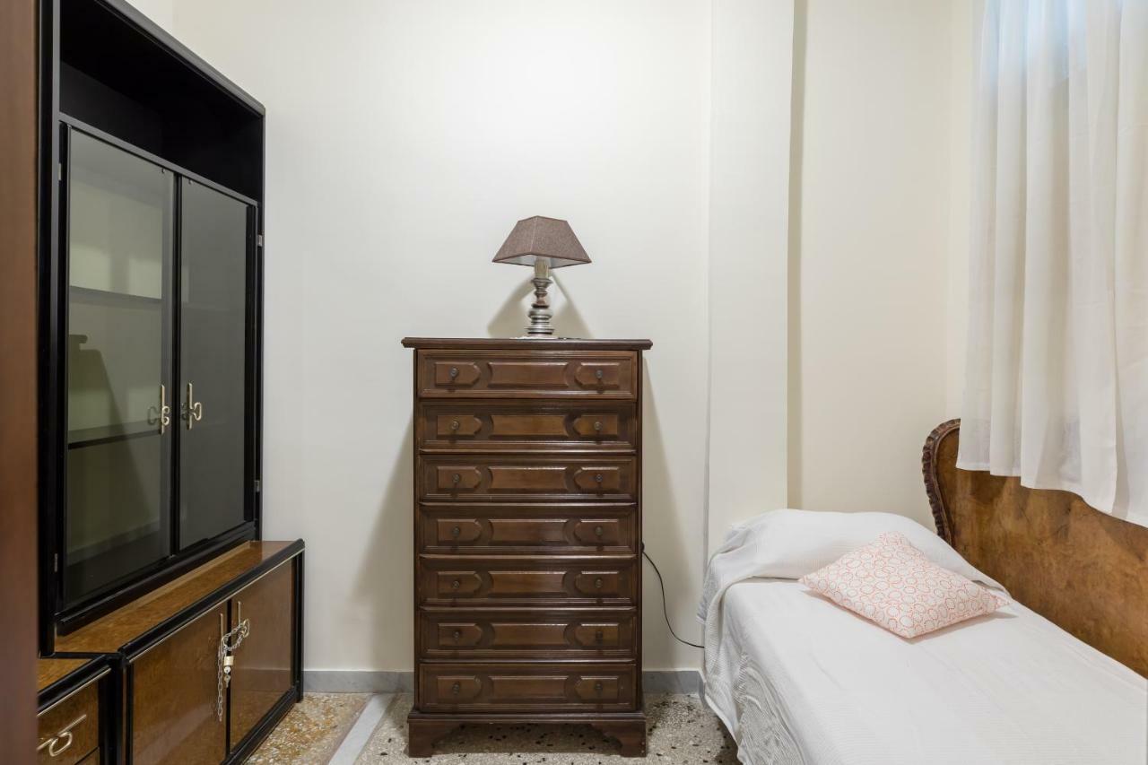 Hortis Apartment, 5 Persone, 2 Camere, Balcone, Metro C E Tram Per Il Centro Rome Bagian luar foto