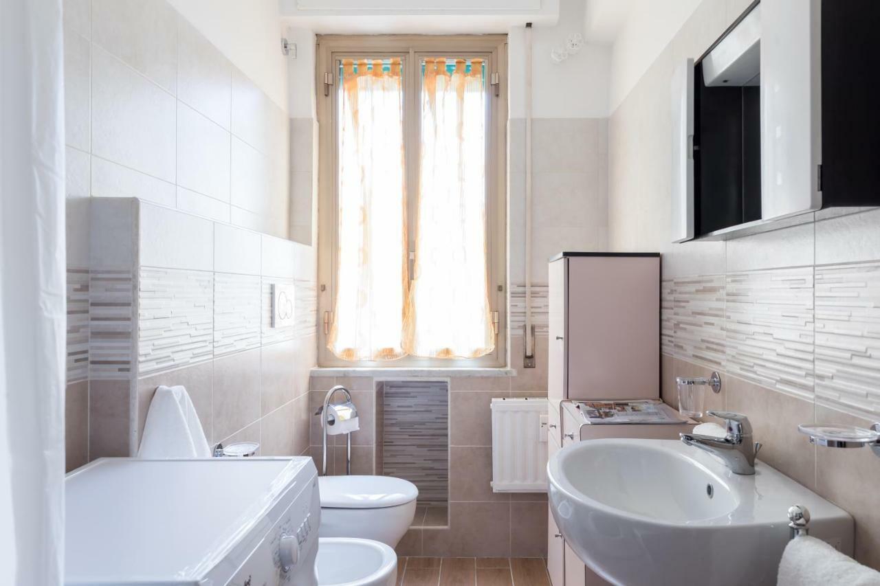 Hortis Apartment, 5 Persone, 2 Camere, Balcone, Metro C E Tram Per Il Centro Rome Bagian luar foto